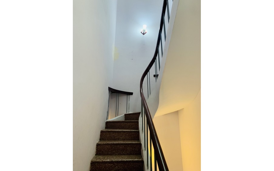CHO THUÊ NHÀ NGUYÊN CĂN TẠI NGÕ 93, VƯƠNG THỪA VŨ, 4 TẦNG, 45M2, 3 NGỦ, 13 TRIỆU